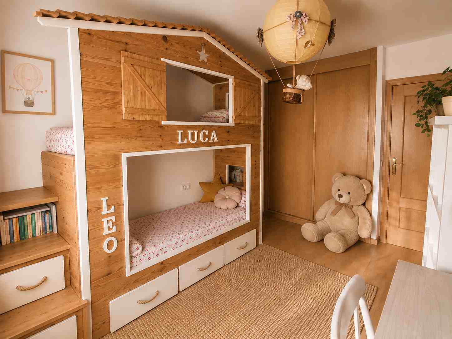  LUCA & LEO
